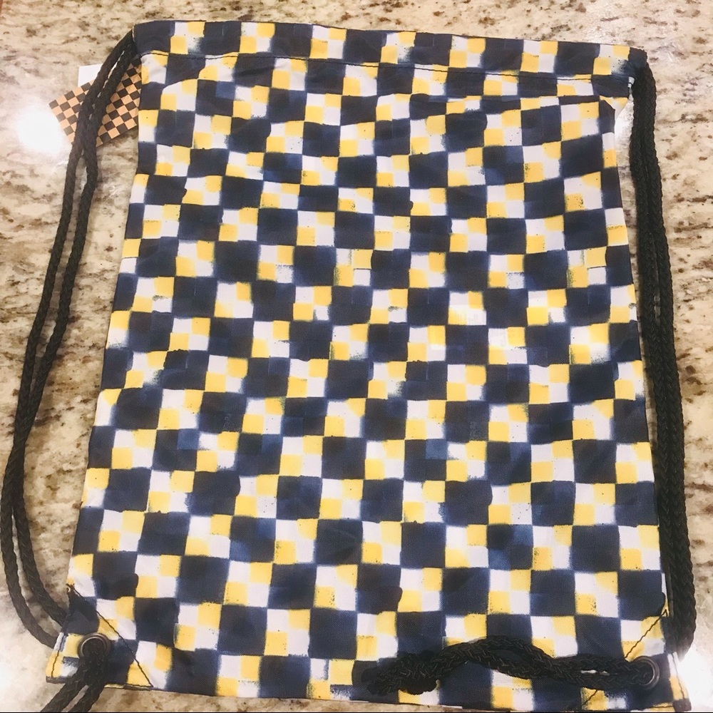 Last 1 💗 New Vans Benched bag - Picture 4 of 4